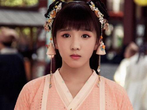 苏晓彤爆料娱乐圈女星,揭秘明星圈层真实生活！”